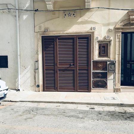La Dimora Nel Sottano Alla Strada Полиняно а Маре Екстериор снимка