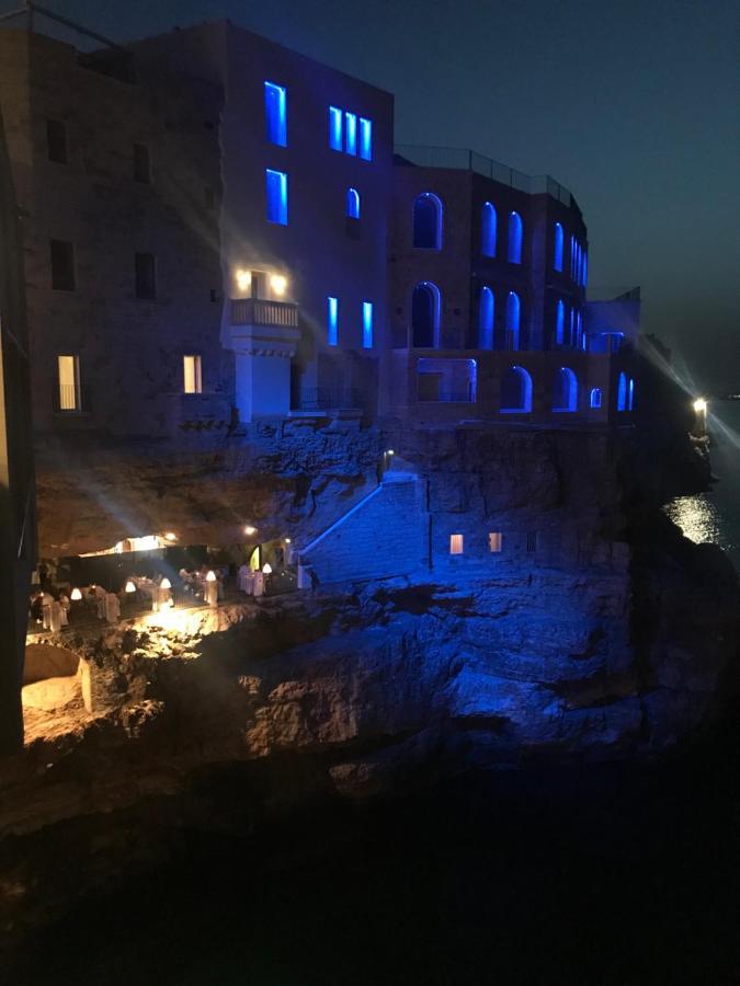 La Dimora Nel Sottano Alla Strada Полиняно а Маре Екстериор снимка